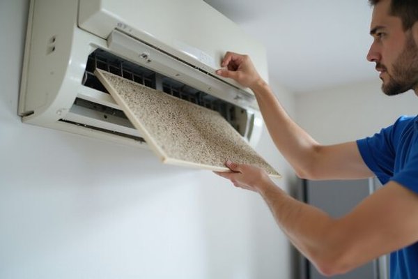 Standard Aircond Cleaning work sample 1